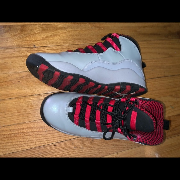 Jordan 10 - Picture 2 of 6